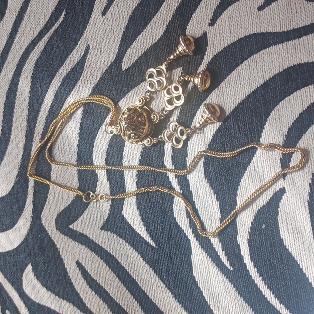 VINTAGE  CANDLE DIFFUSER PENDANT NECKLACE BRASS/GOLDTONE,19 INCHES LONG, RARE